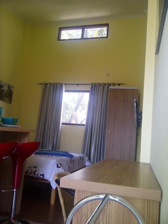 Makassar Breeze Place Residence Kamer foto