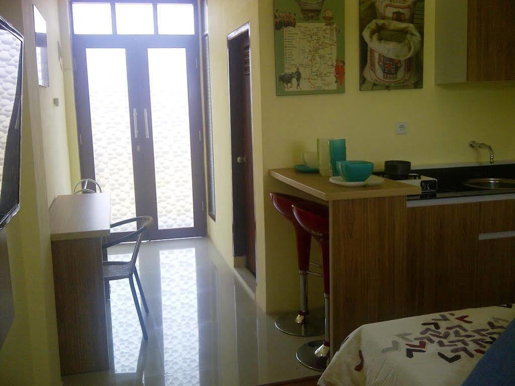 Makassar Breeze Place Residence Buitenkant foto